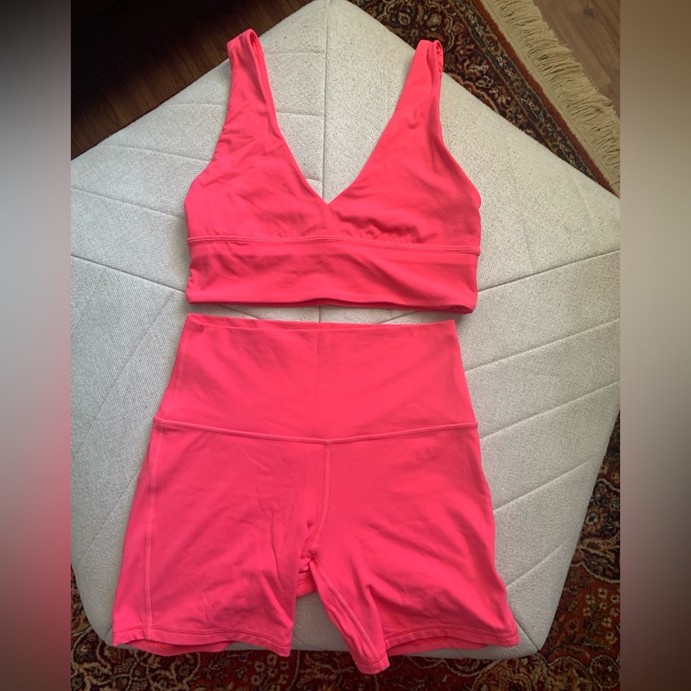 lululemon set - align shorts and v-neck bra a/b cup